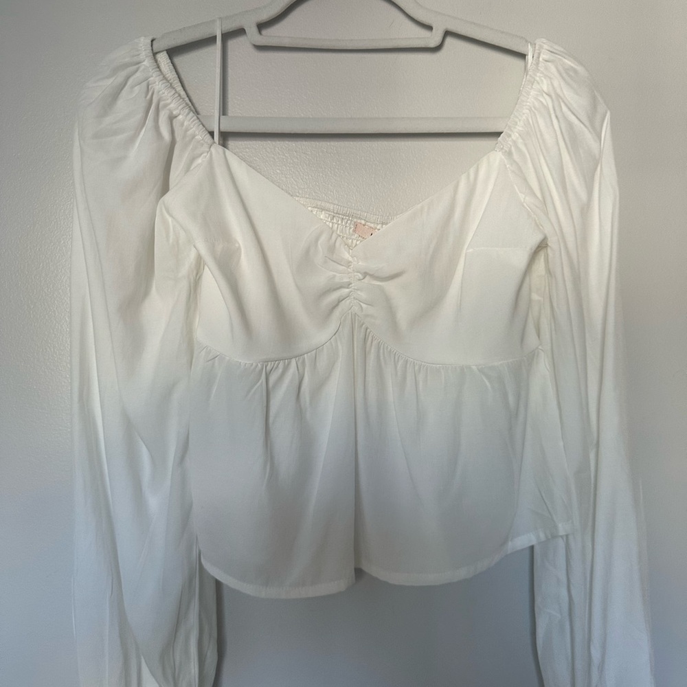 Francesca’s White Lindsey Cinched Front Tie Blouse - Picture 4 of 7